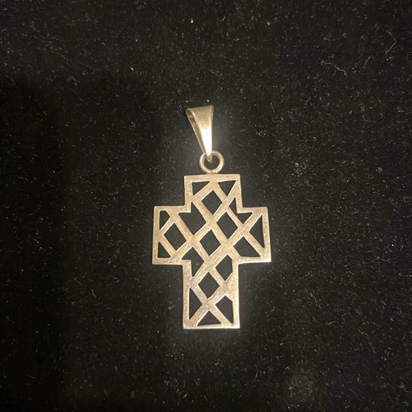 Silpada Jewelry - Silpada Sterling Silver Cross Pendant
